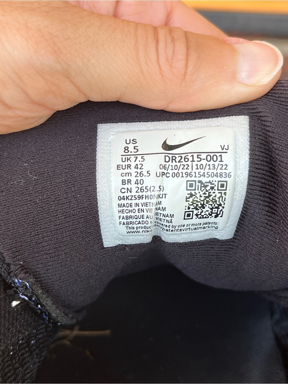 Nike ZoomX Running Shoes - Picture 8 of 10